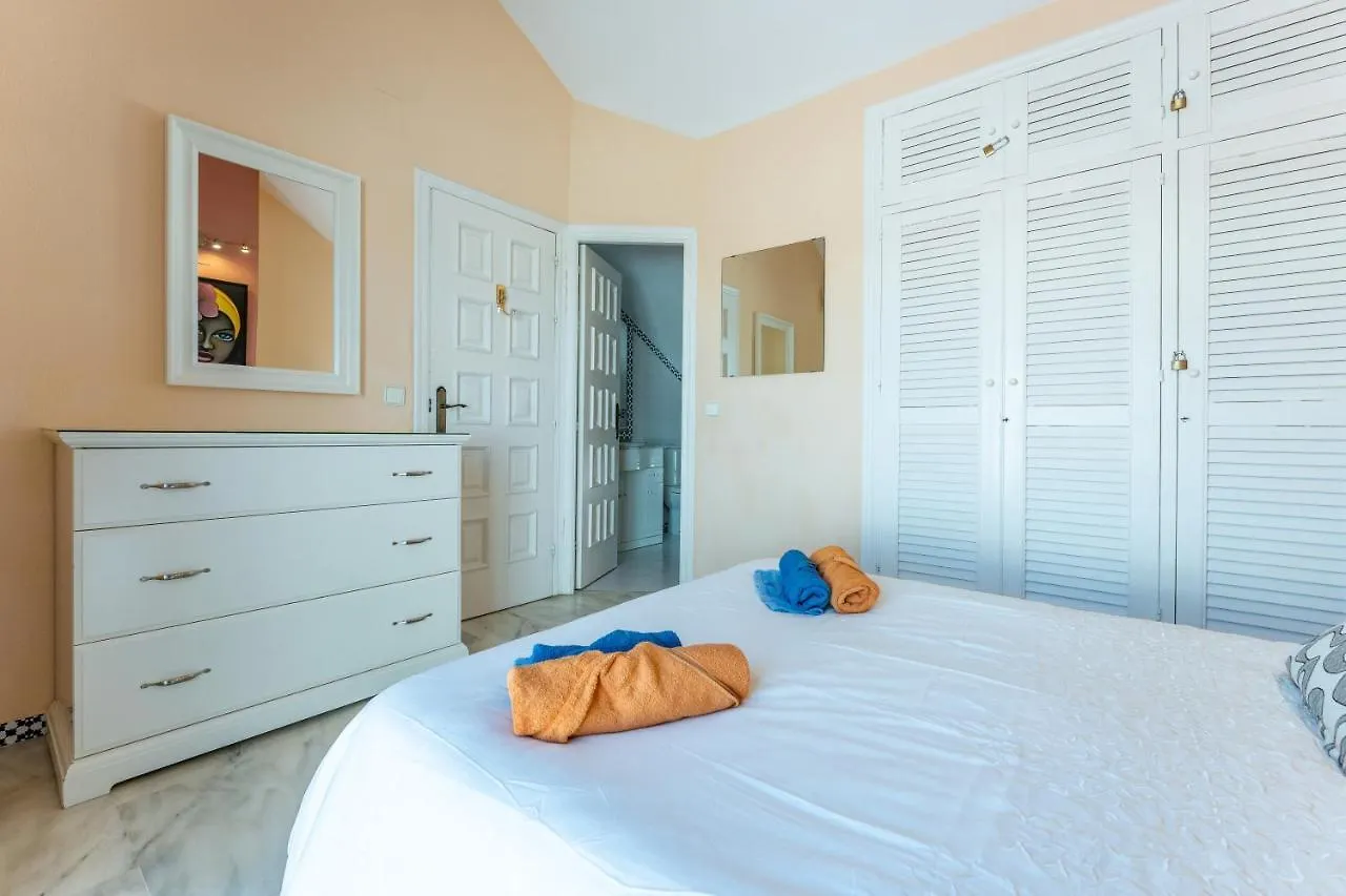 펜션 Townhouse Beachside 푸엔히롤라