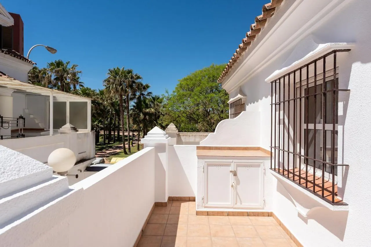 Townhouse Beachside 푸엔히롤라 0*,